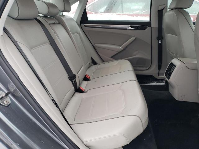 2017 VOLKSWAGEN PASSAT SE - 1VWBT7A34HC082310