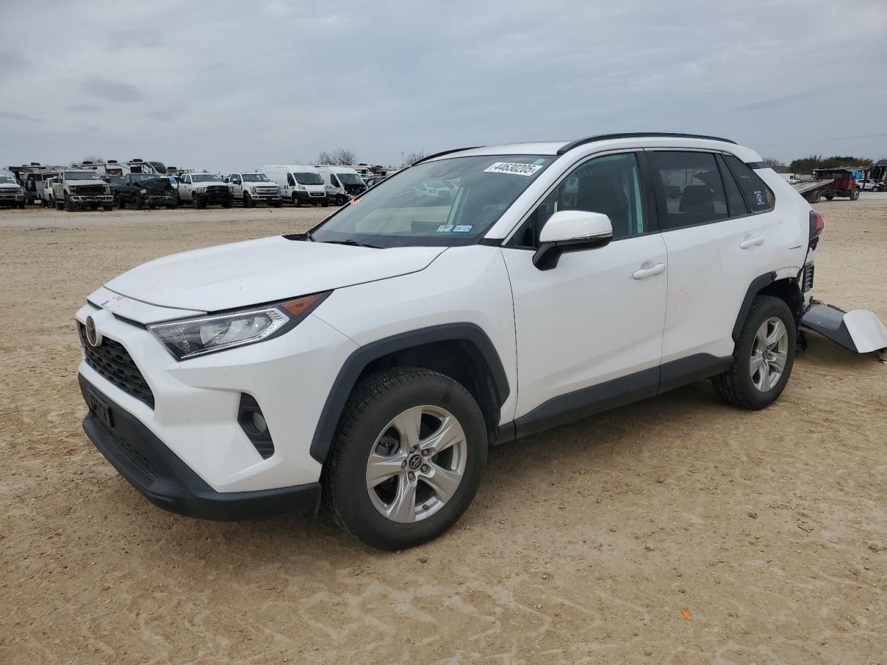 TOYOTA RAV4 XLE