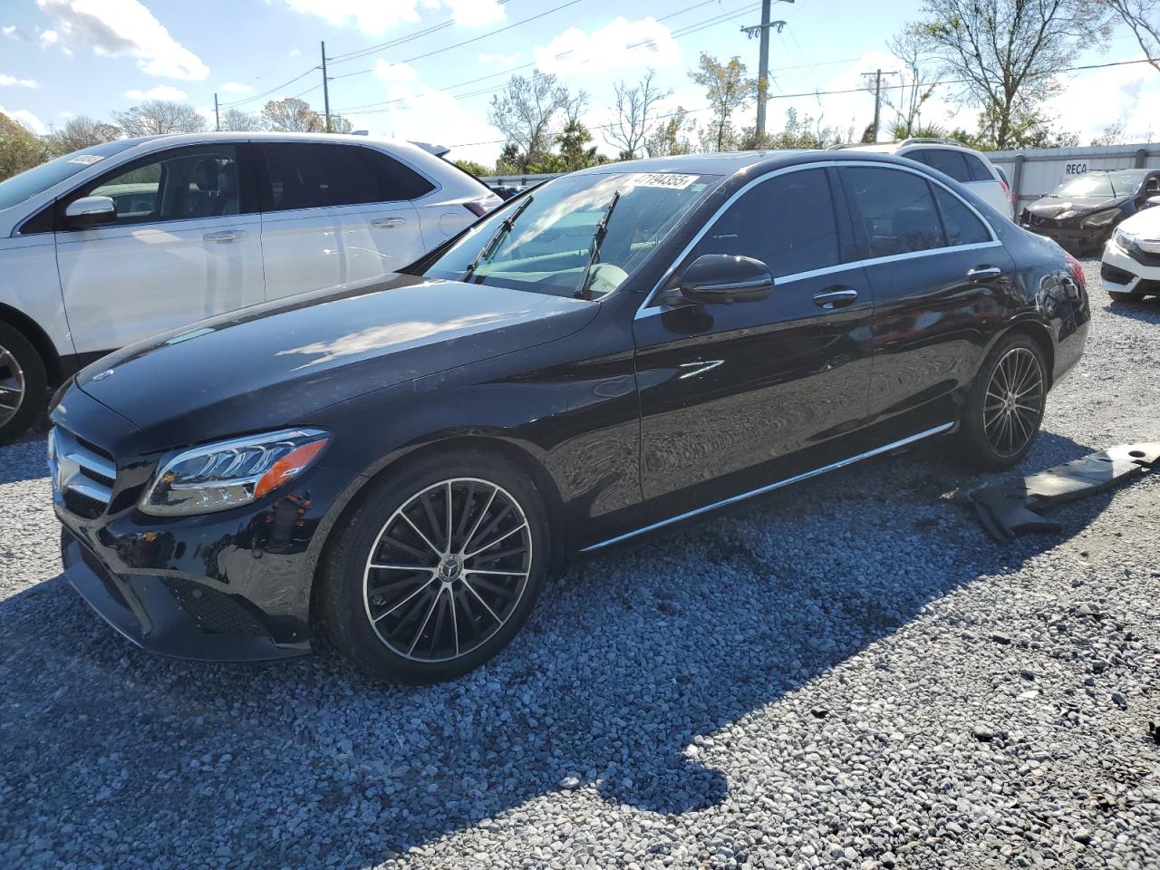 55SWF8DB3KU295813 MERCEDES-BENZ C 300 2019