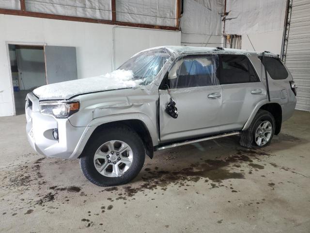 TOYOTA 4RUNNER SR