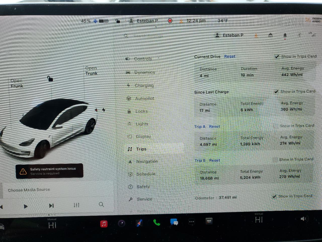Thumbnail 8 (blur)