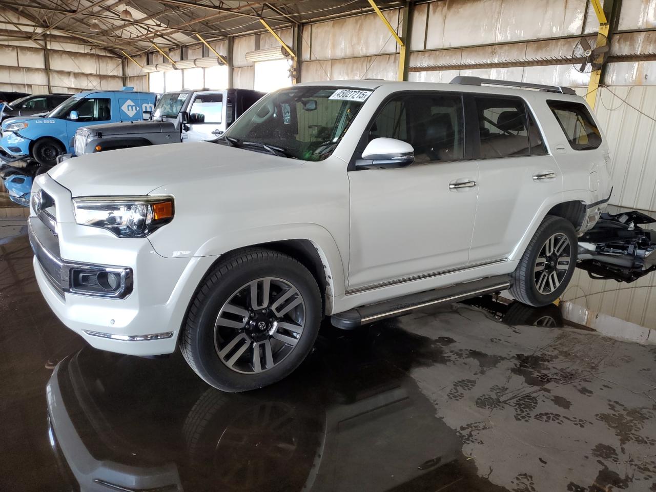 TOYOTA 4RUNNER SR5