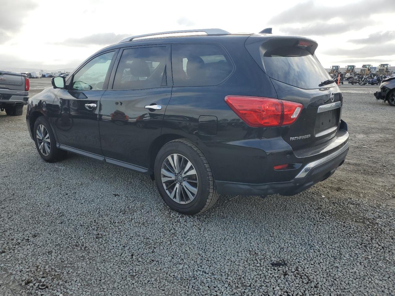 NISSAN PATHFINDER SL