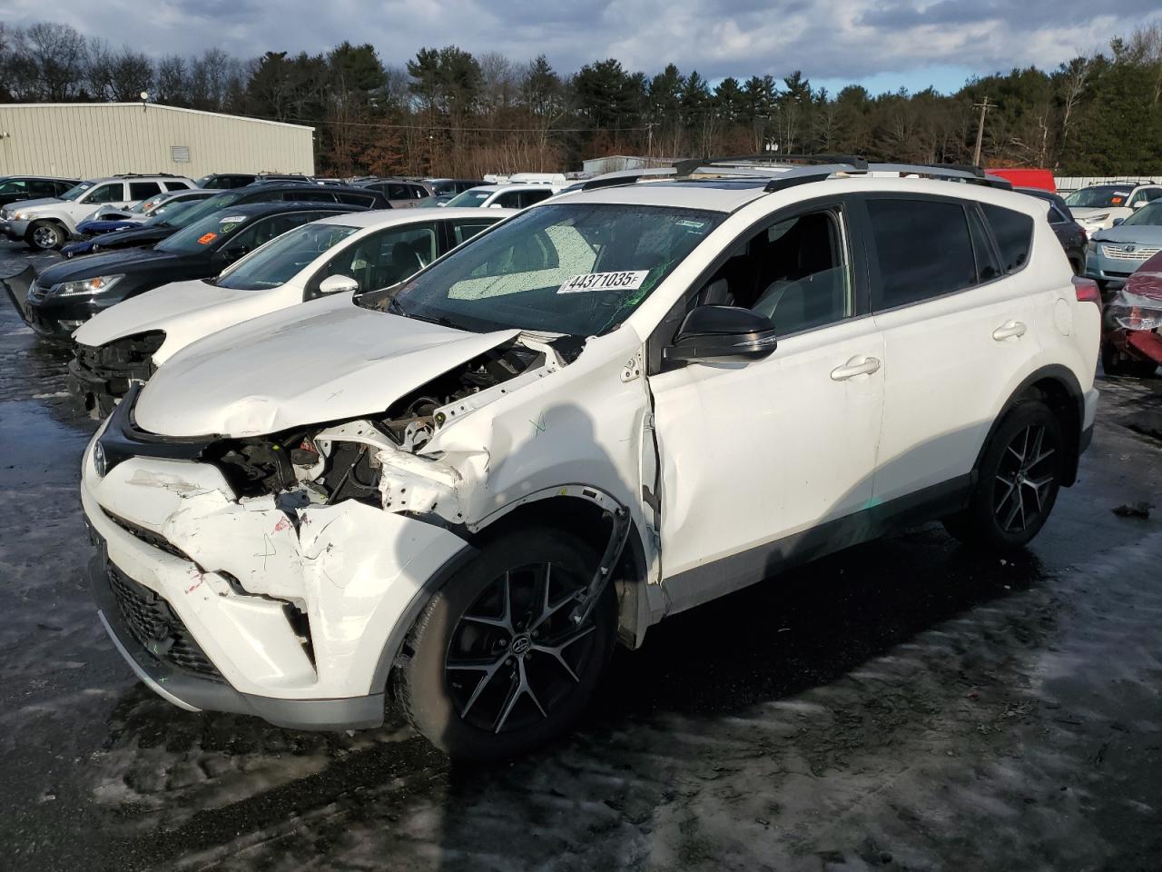 TOYOTA RAV4 SE