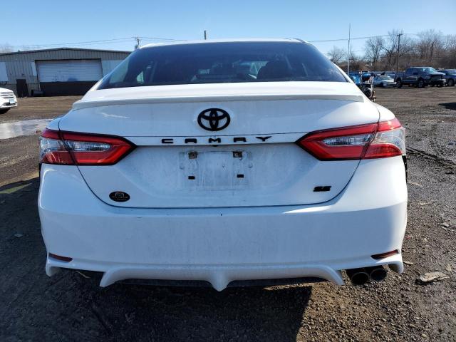 2018 TOYOTA CAMRY L 4T1B11HKXJU034017