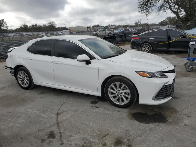 Vin: 4t1c11akxmu561753, lot: 44981715, toyota camry le 20214