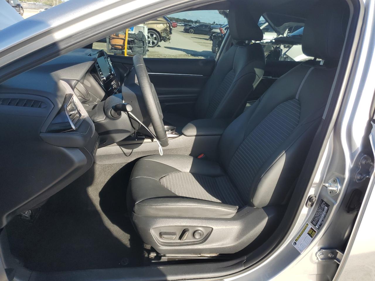 TOYOTA CAMRY SE NIGHT SHADE