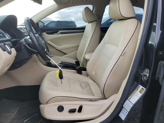 2017 VOLKSWAGEN PASSAT R-L 1VWDT7A35HC050698