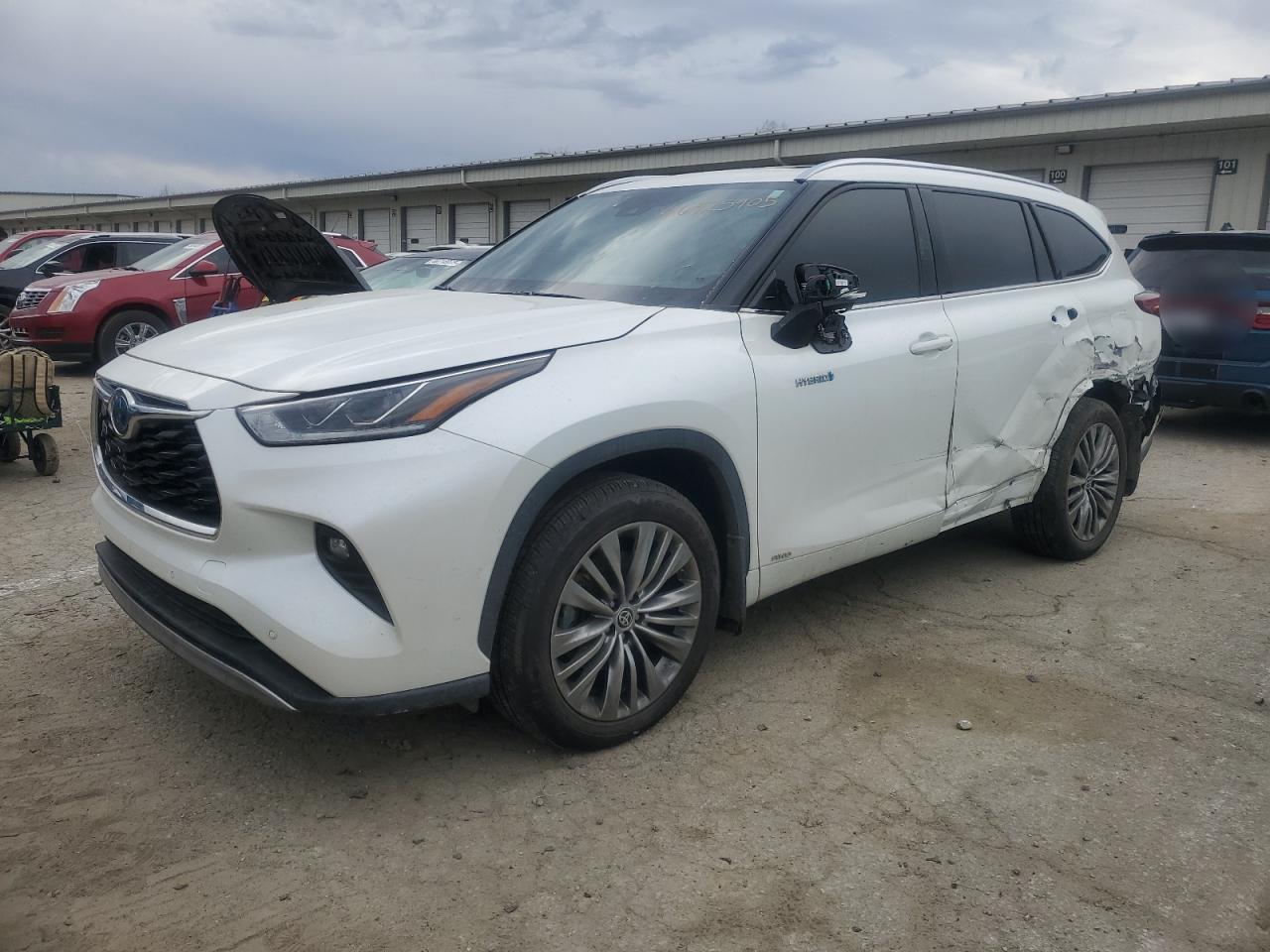 TOYOTA HIGHLANDER HYBRID PLATINUM