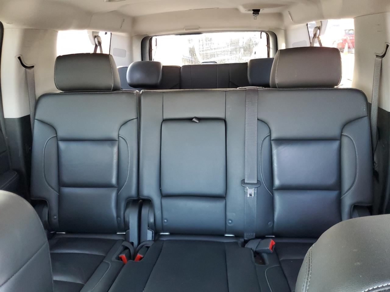 CHEVROLET SUBURBAN C1500 LT