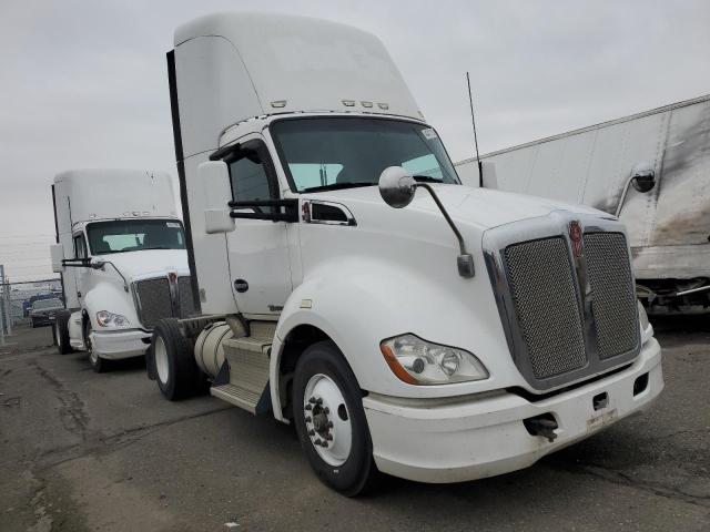 KENWORTH CONSTRUCTI 2013 white tractor diesel 1XKYA48X9DJ355391 photo #1