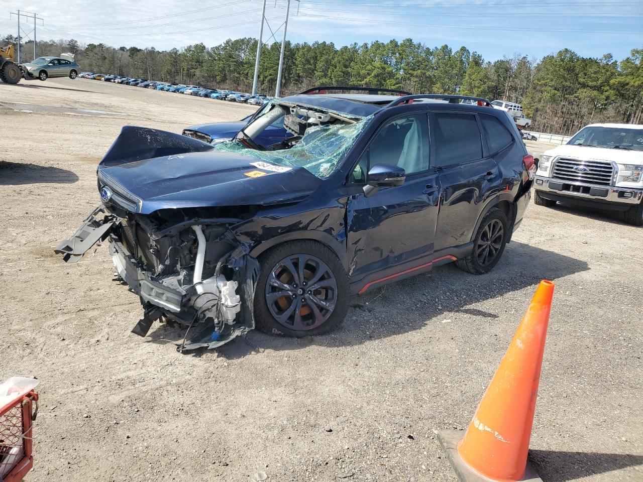 JF2SKAJC1KH524765 SUBARU FORESTER S 2019