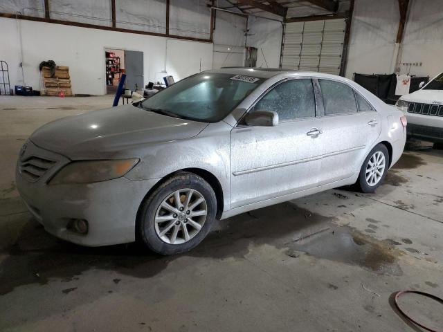 TOYOTA CAMRY BASE