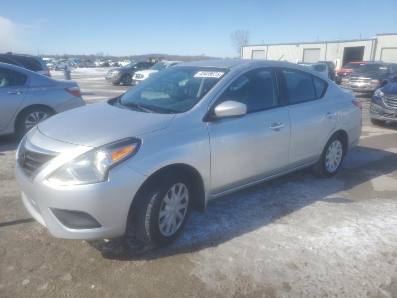 NISSAN VERSA S