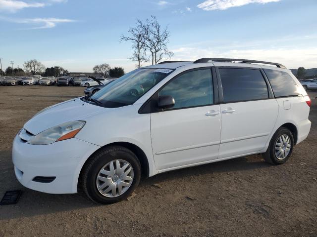 TOYOTA SIENNA CE