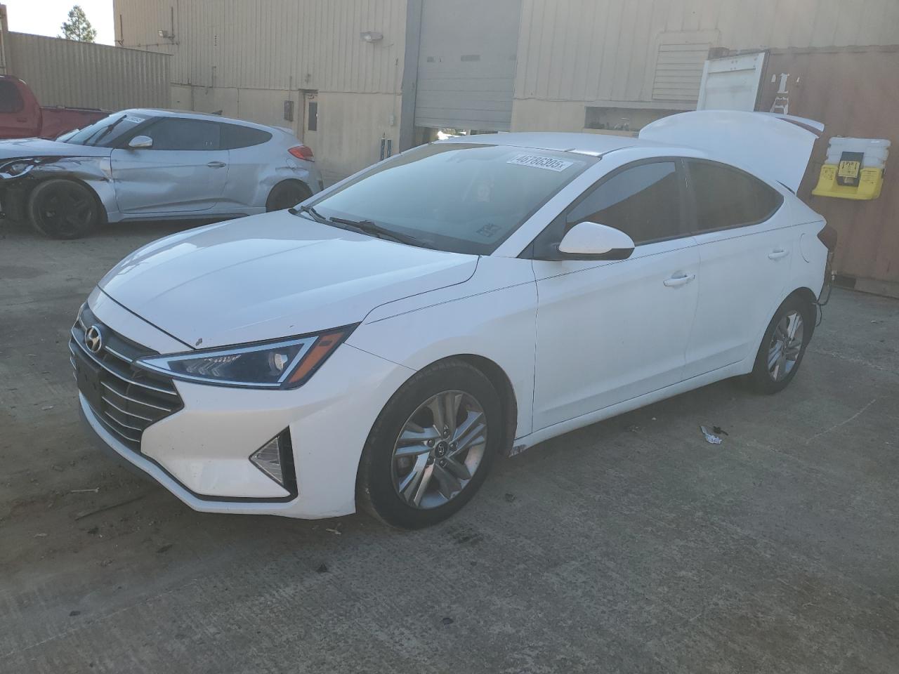 HYUNDAI ELANTRA SEL
