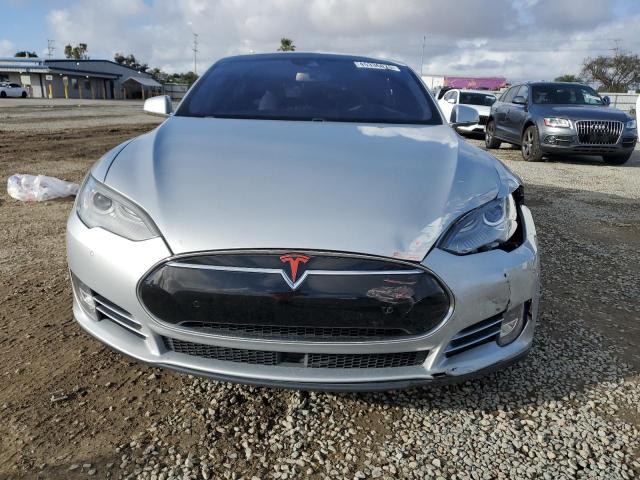 2015 TESLA MODEL S 85 5YJSA1H25FF080956