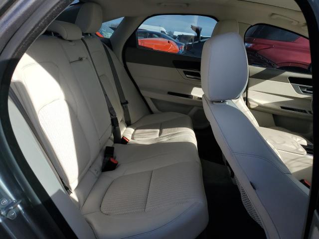 2016 JAGUAR XF PRESTIG SAJBK4BV8GCY18346