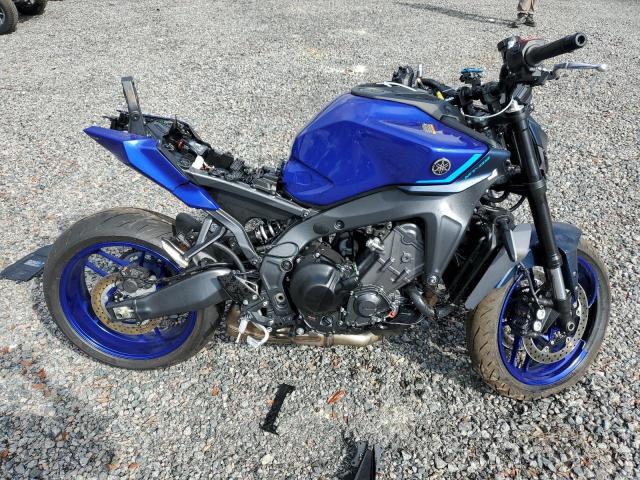 YAMAHA MT09 2024 blue  gas JYARN94E5RA001568 photo #1