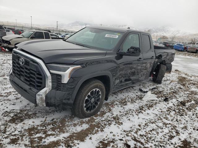 TOYOTA TUNDRA DOUBLE CAB SR
