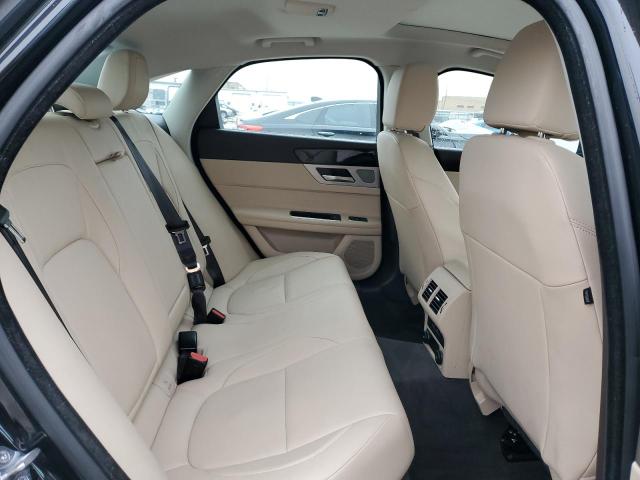 2017 JAGUAR XF PREMIUM SAJBD4BV0HCY32804