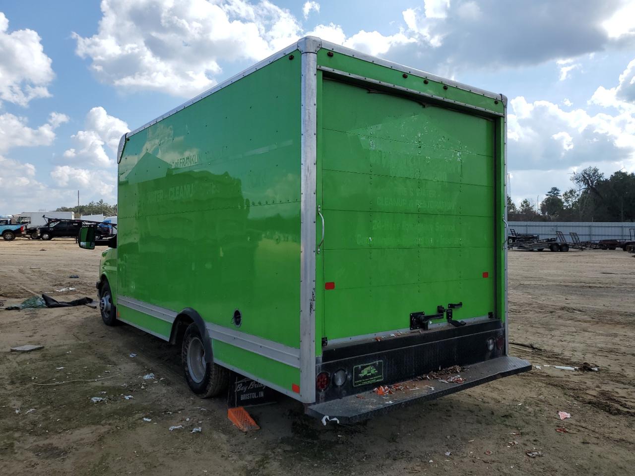 GMC SAVANA CUTAWAY G3500