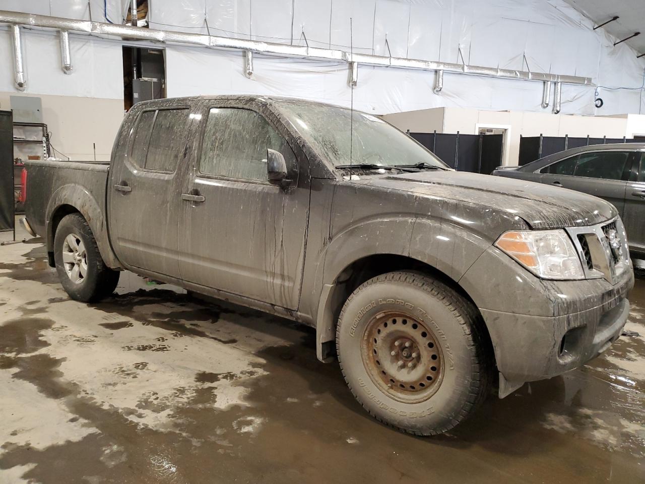 NISSAN FRONTIER S