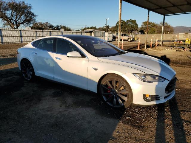 2015 TESLA MODEL S P8 5YJSA4H46FF096747