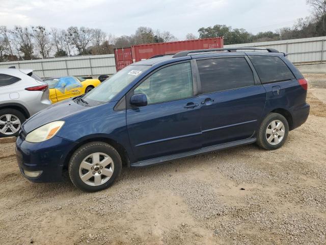 TOYOTA SIENNA XLE