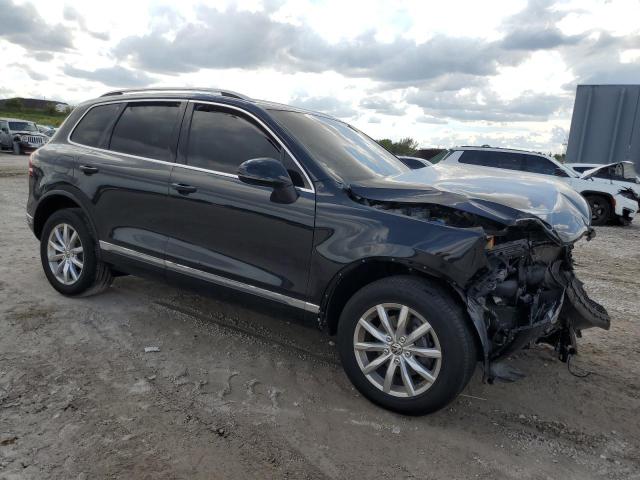 2017 VOLKSWAGEN TOUAREG SP WVGEF7BP2HD000699
