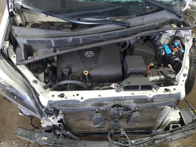 2019 TOYOTA SIENNA SE 5TDXZ3DC3KS979491