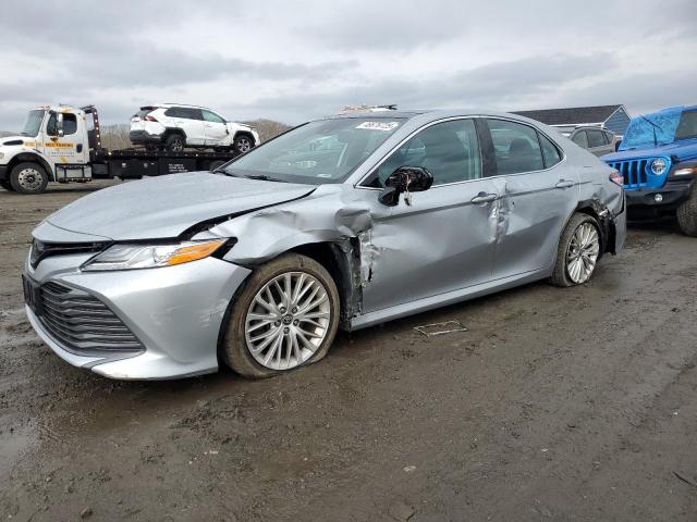 TOYOTA CAMRY XLE