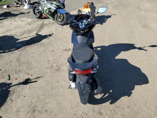 2018 HONDA PCX 150 RLHKF1805JY301030