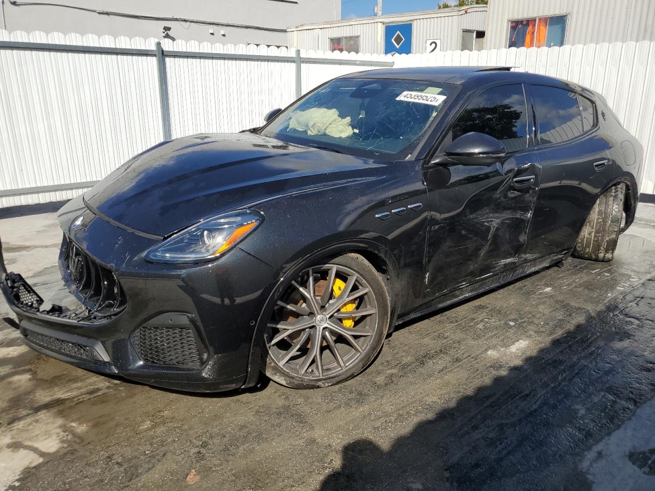 ZN682AVM3P7432127 MASERATI GRECALE MO 2023