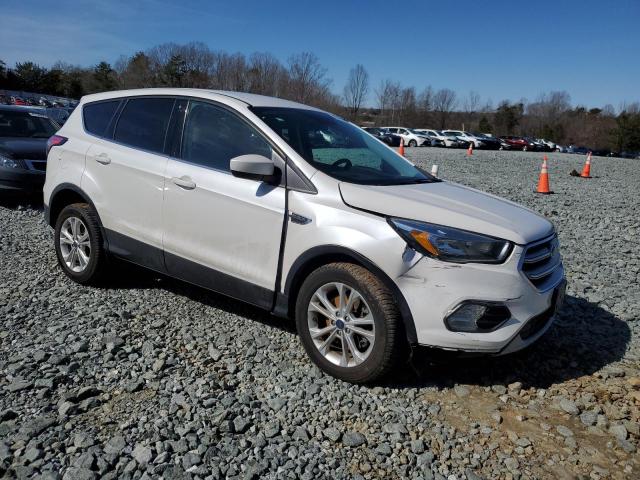 2017 FORD ESCAPE SE - 1FMCU9G91HUD59528