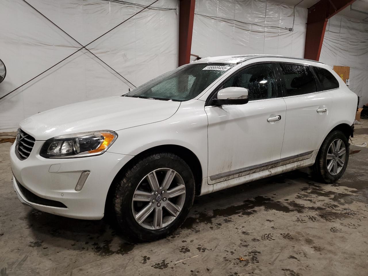 VOLVO XC60 T5 INSCRIPTION