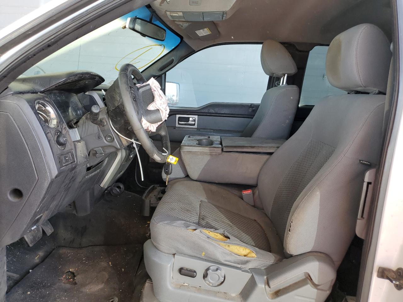 FORD F-150 SUPER CAB