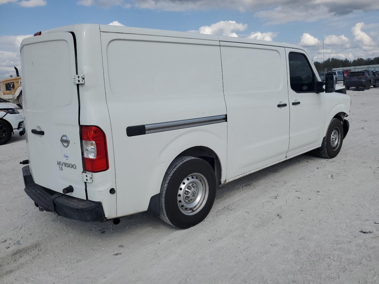 NISSAN NV1500 1500 S