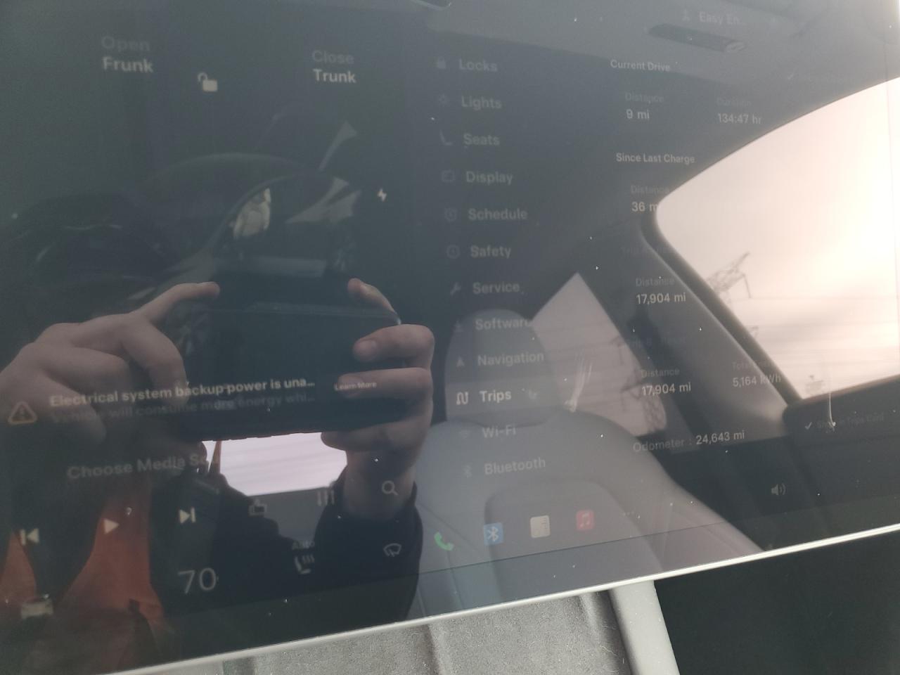 Thumbnail 8 (blur)