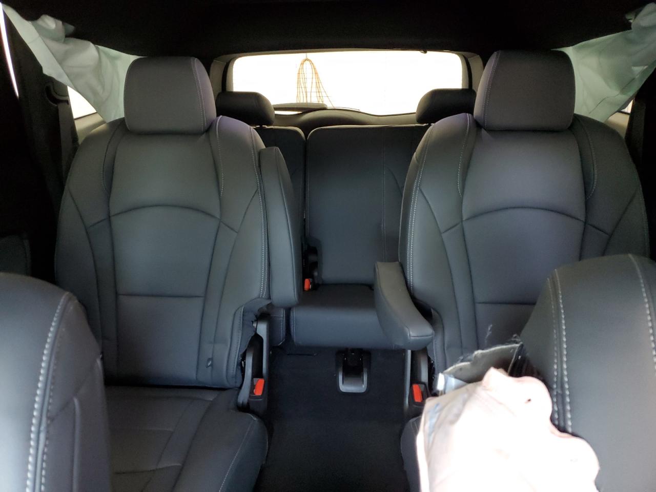 BUICK ENCLAVE ESSENCE