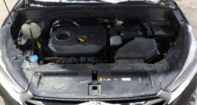 2018 HYUNDAI TUCSON SE KM8J2CA49JU743912