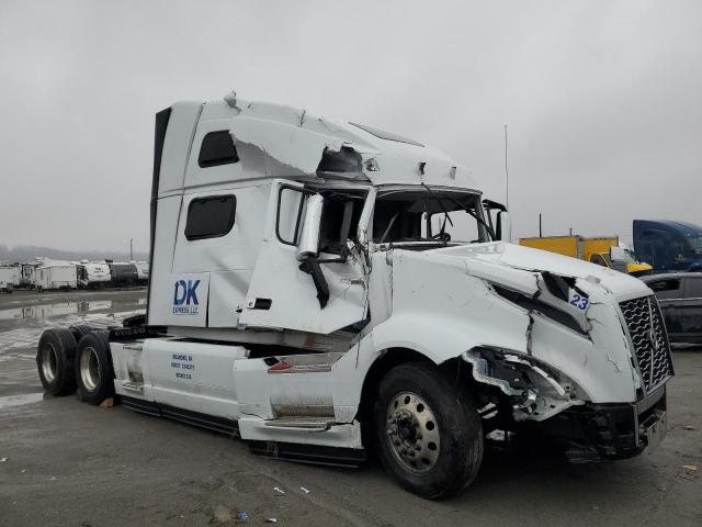 Global Auto Auctions: 2024 VOLVO VN VNL