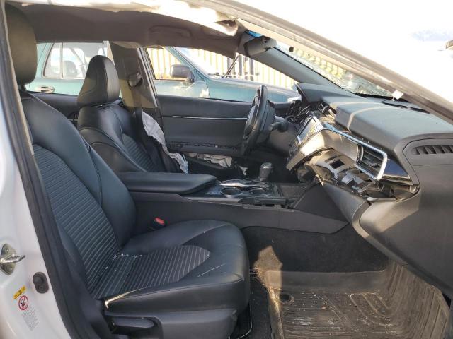2018 TOYOTA CAMRY HYBR 4T1B21HK4JU006811