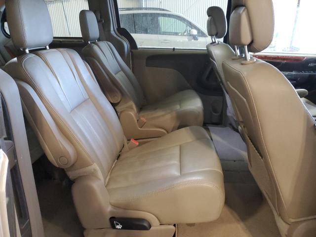 2015 CHRYSLER TOWN & COU - 2C4RC1CG6FR742110