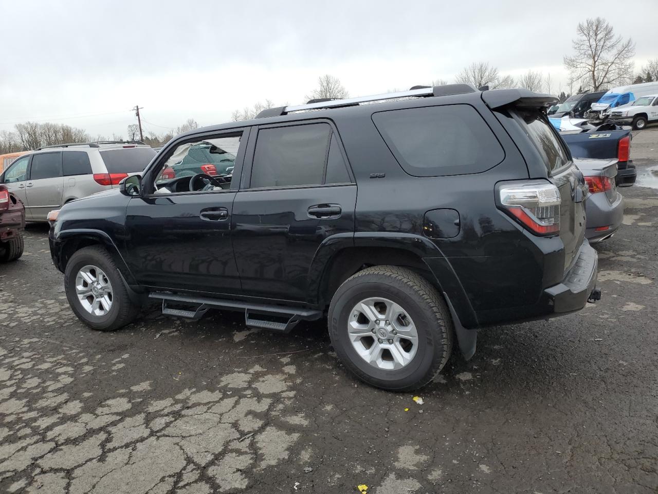 TOYOTA 4RUNNER SR5/SR5 PREMIUM