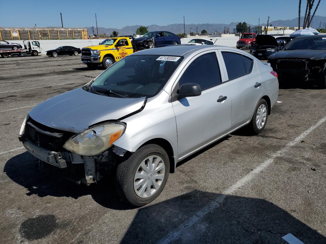 NISSAN VERSA S