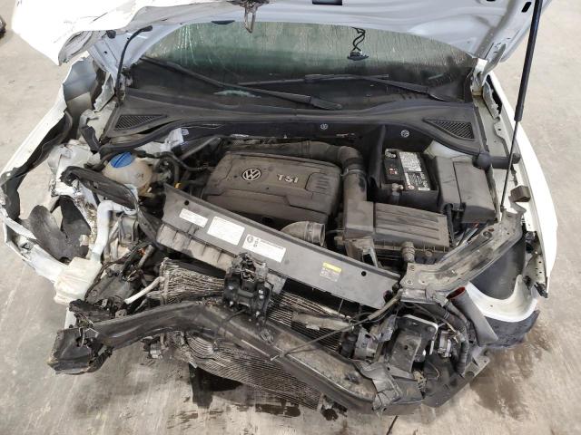 2017 VOLKSWAGEN PASSAT R-L 1VWDT7A30HC082331