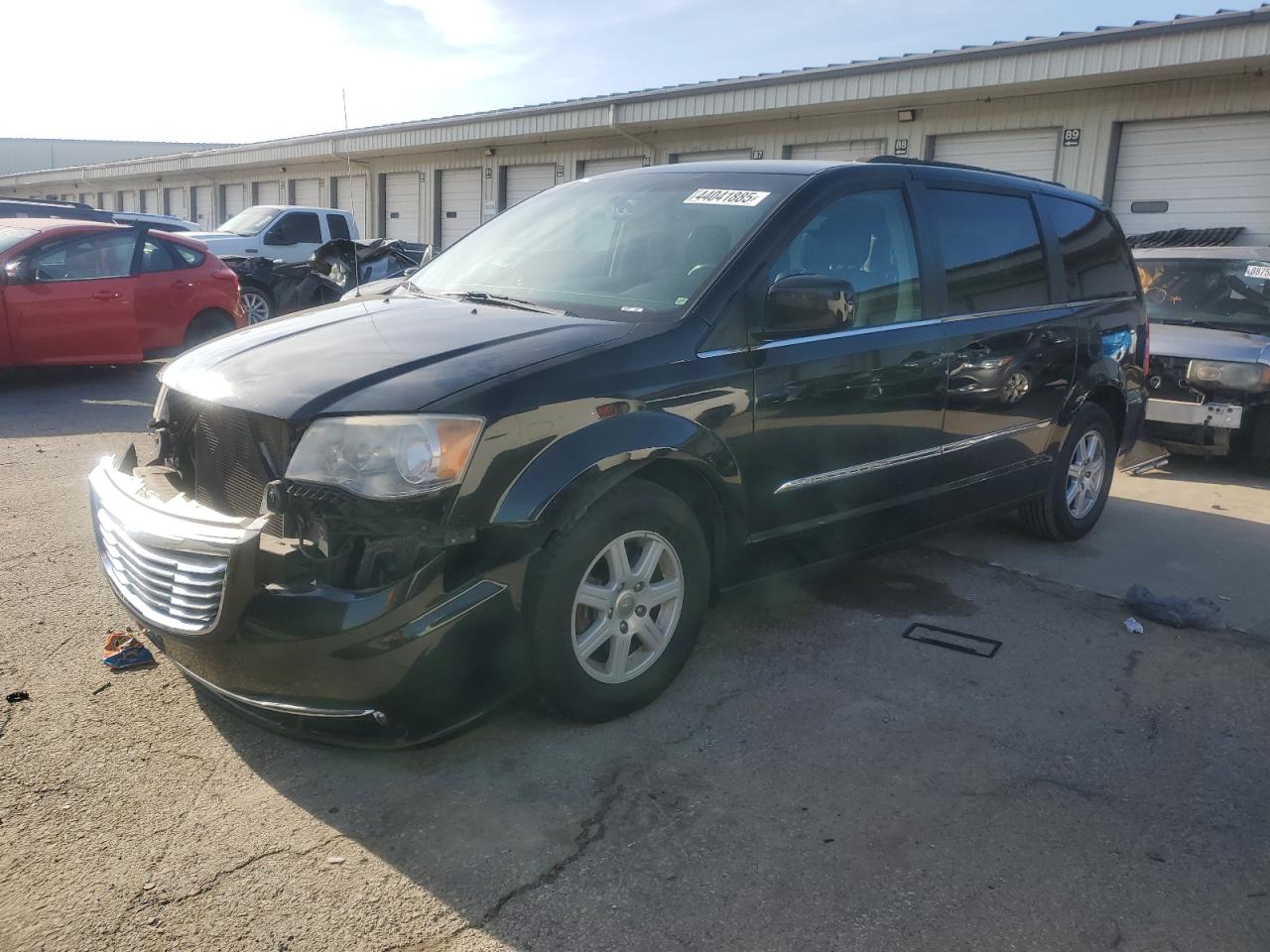 CHRYSLER TOWN & COUNTRY TOURING