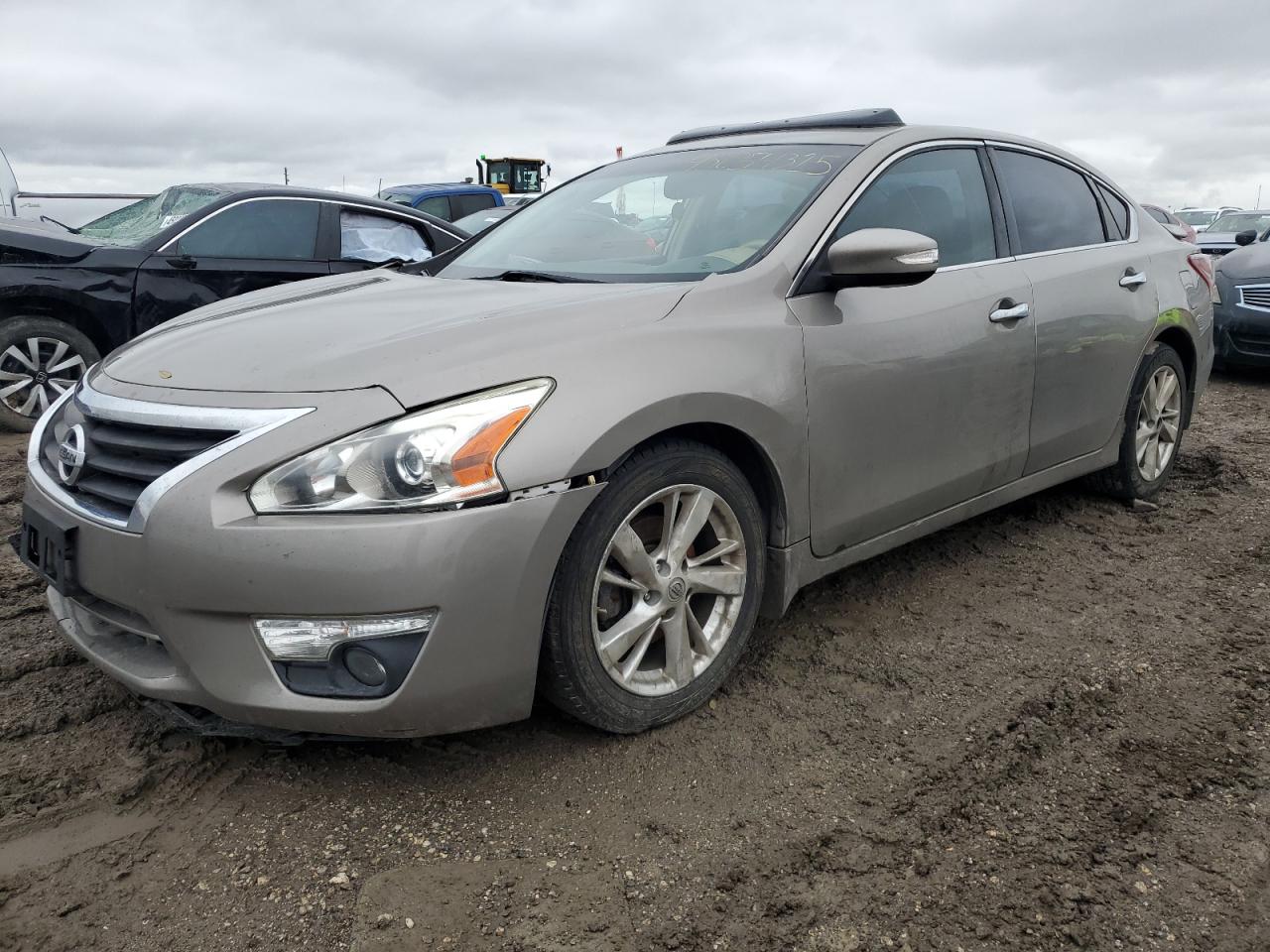  Salvage Nissan Altima