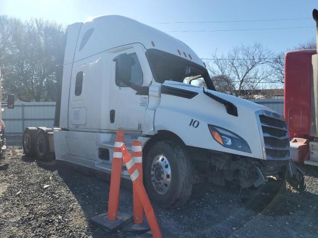 Global Auto Auctions: 2020 FREIGHTLINER CASCADIA